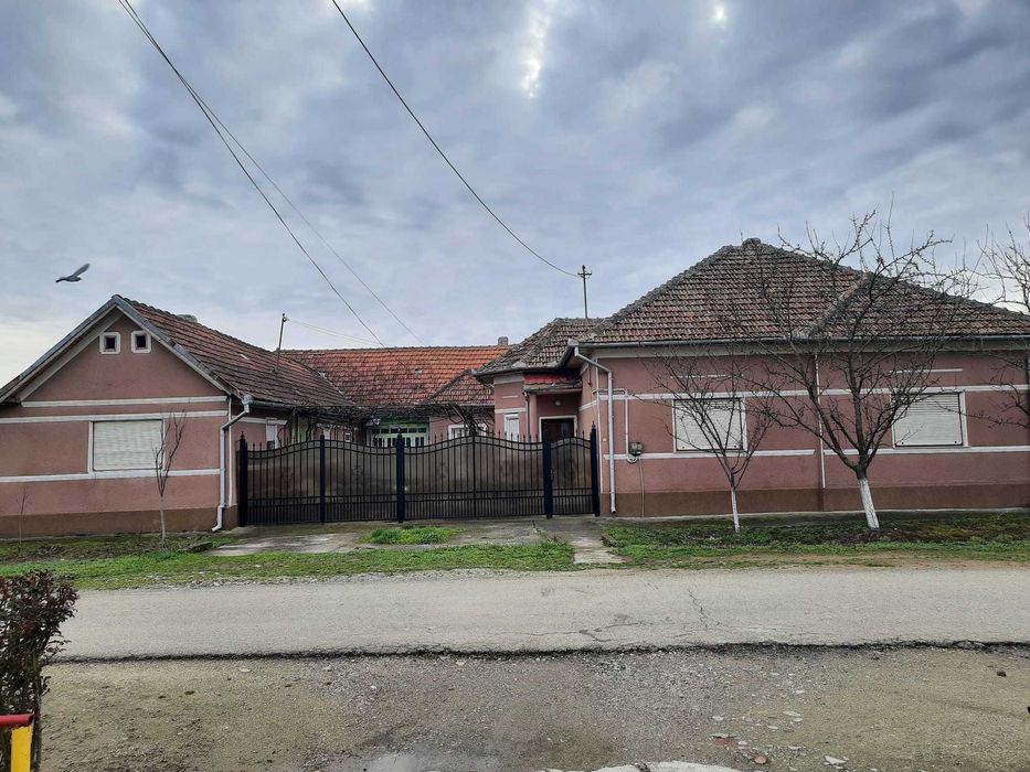 Casă de vânzare Cermei