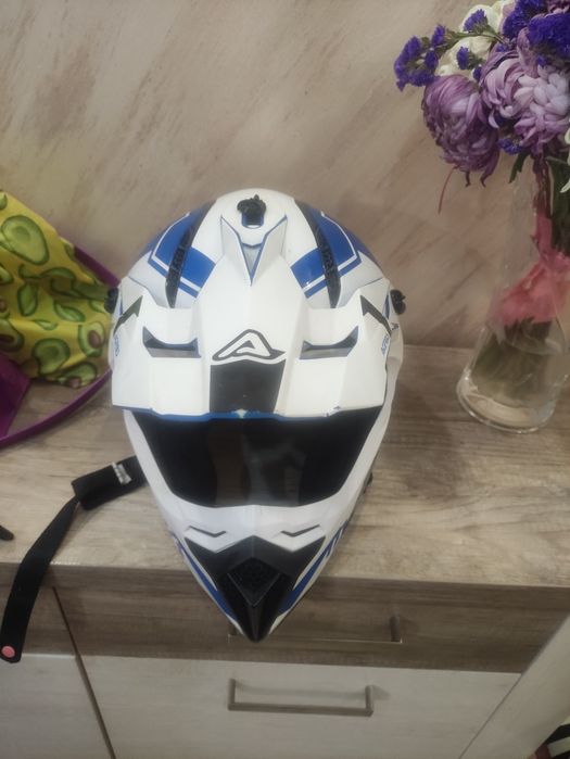 Каска с Ботуши Acerbic