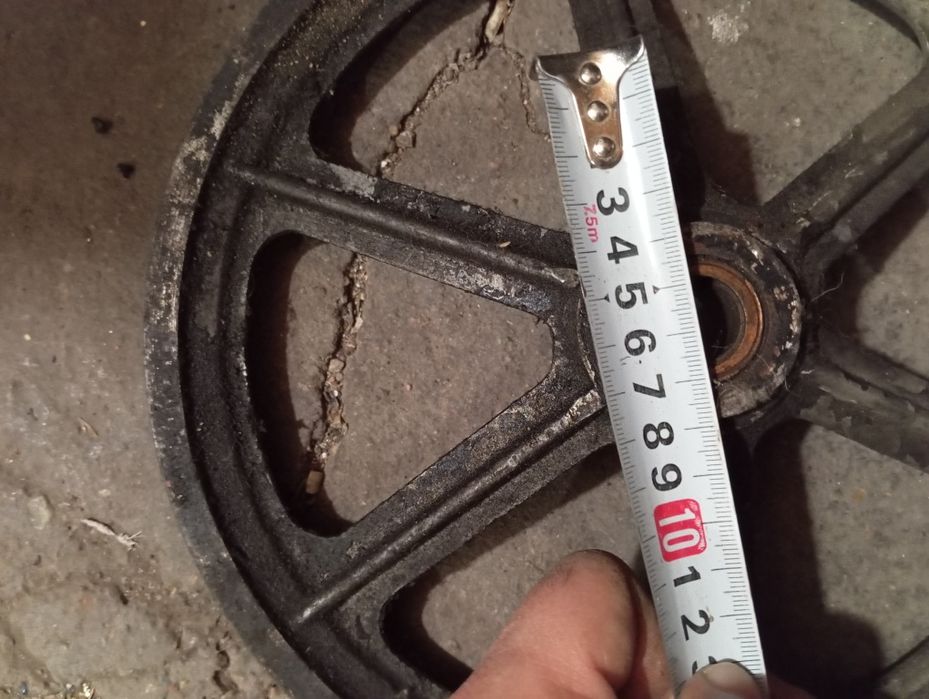 Продам шкив чугунный