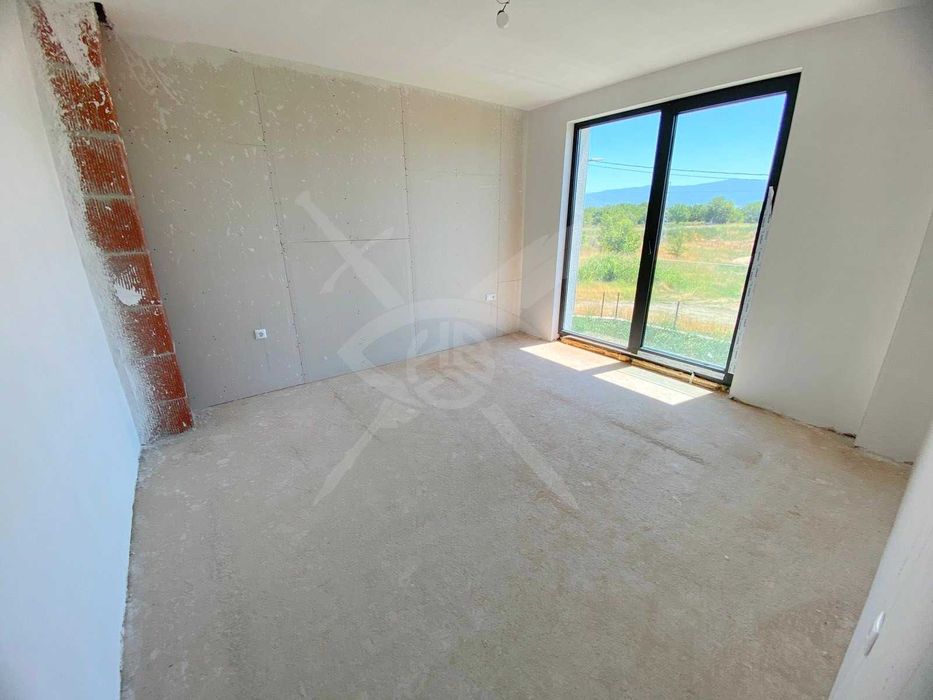 Продава се Къща в с. Оризари, Област Пловдив - 246 кв.м за 1139 €/кв.м - Снимка #12