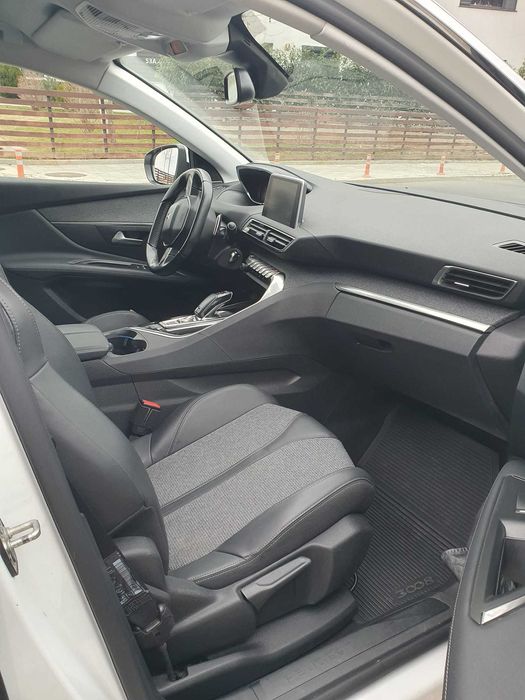 Peugeot 3008, an 2019, 180CP, 140.000km