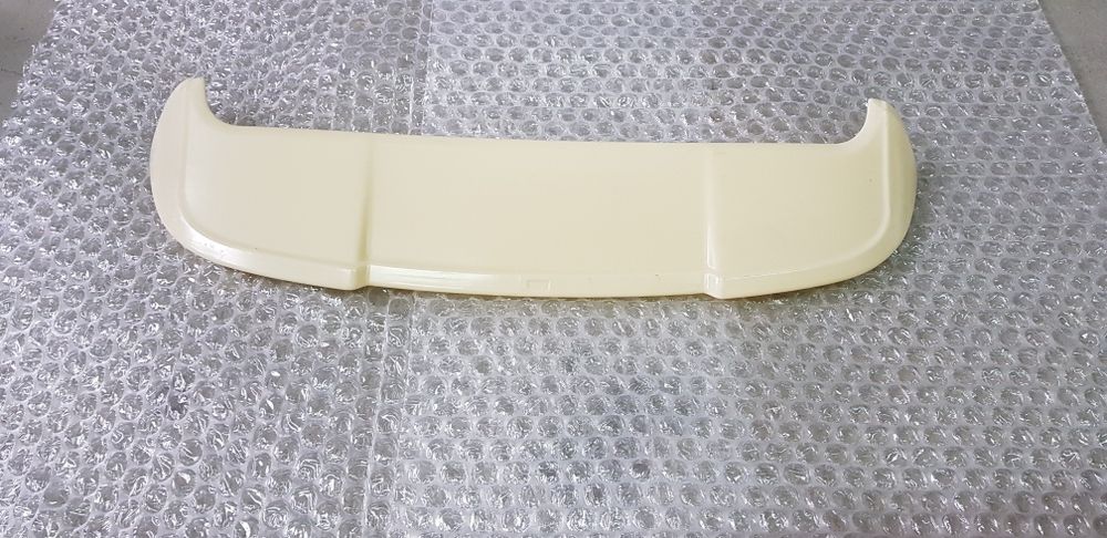 Ауди а3 8в спойлер за задно стъкло / Audi a3 8V Roof Spoiler