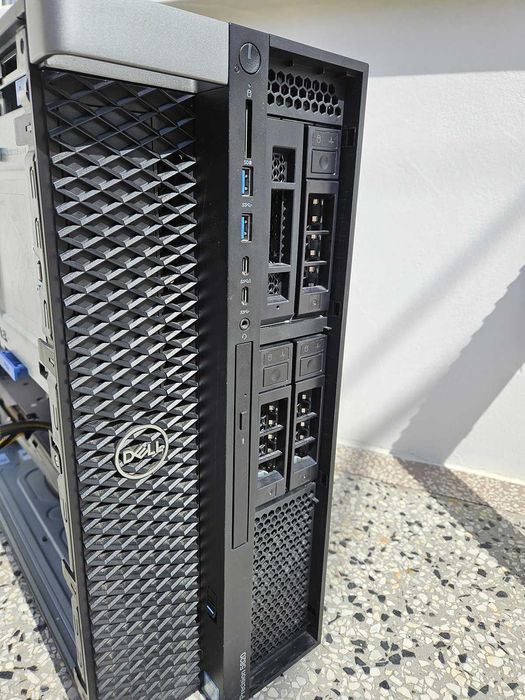 Dell Precision 5820