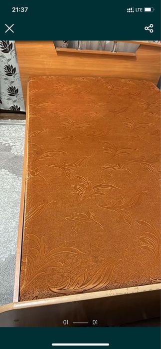 Кровать с матрацом