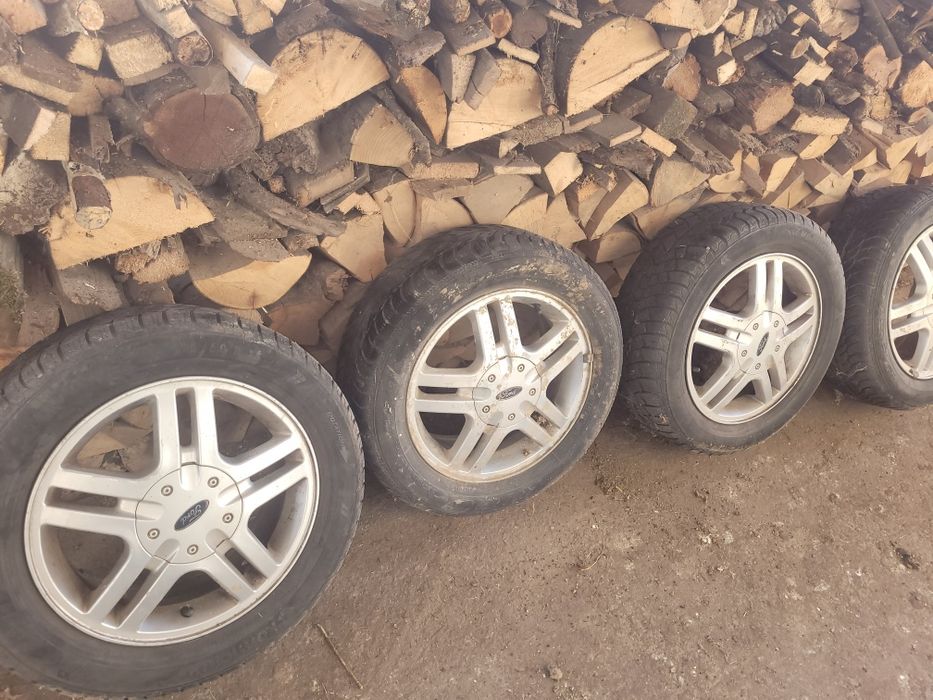 Vând jante r15 ford