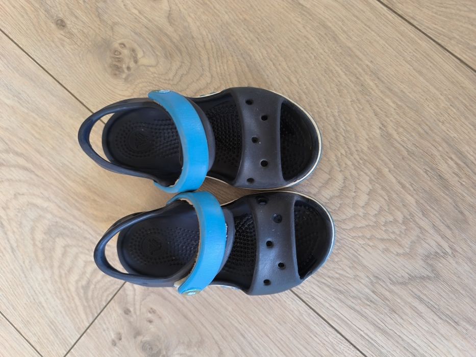 Сандали crocs c7
