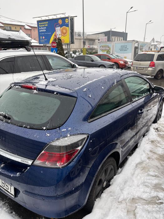 Opel Astra H GTC