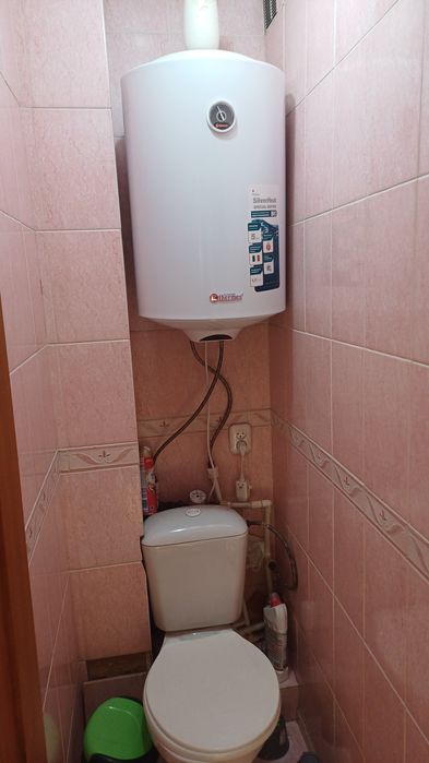 Караганда 23мкр дом 36, квартира очень тёплый солнечный старана,.