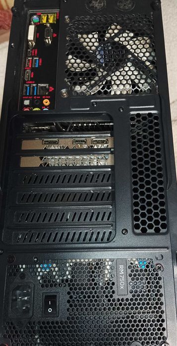 Запазен геймърски компютър