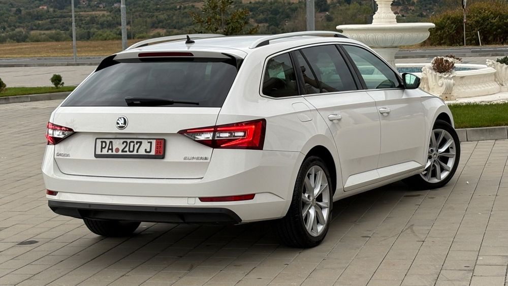 Skoda superb An 2017 Motor 2.0 150cp