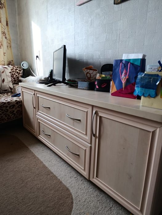 Тумба под телевизор