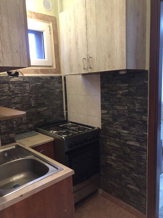 Particular inchiriez garsoniera