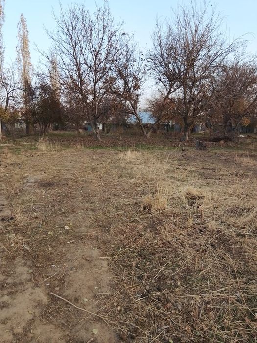 Участок 25 соток с времянкой..