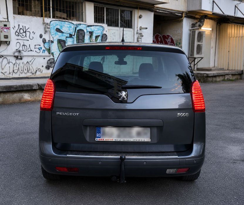 PEUGEOT 5008 2011 — imagine 5