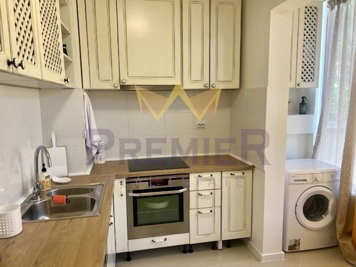 Тристаен апартамент, кв. Левски