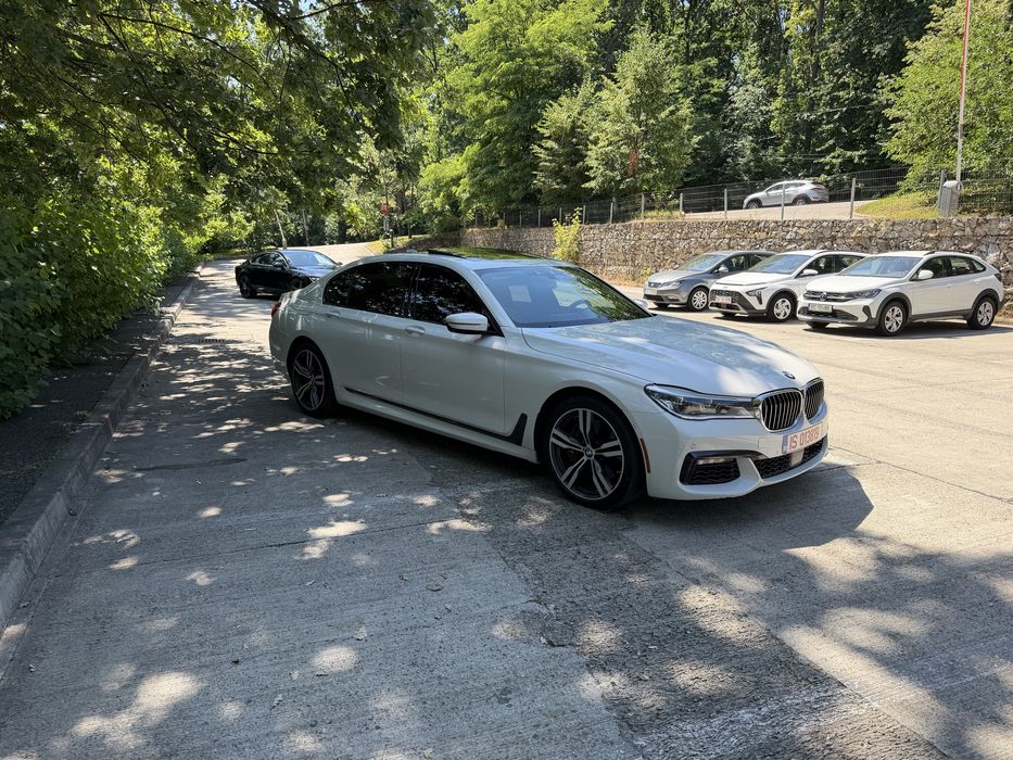 Bmw seria 7. 750i USA