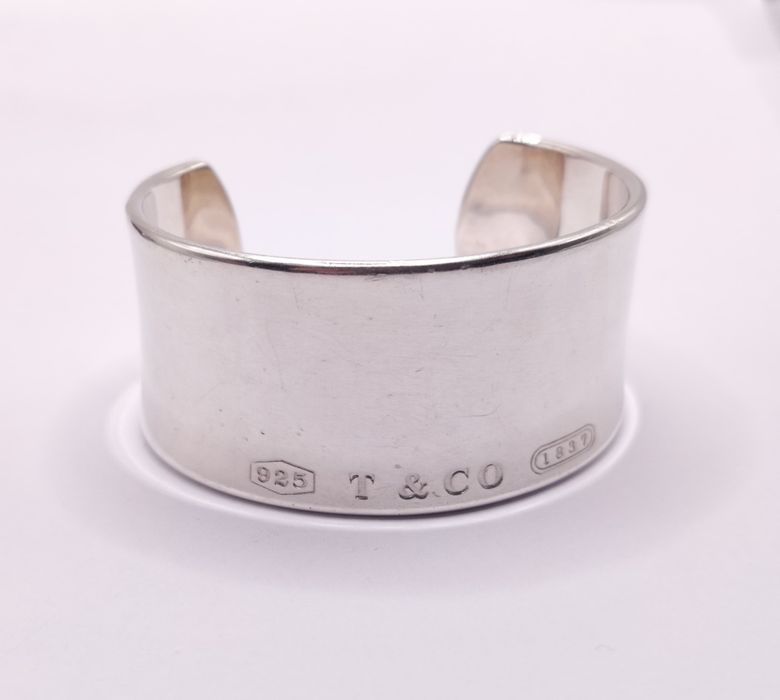 Manșetă Tiffany 1837 din argint sterling – eleganță iconică