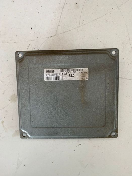 Calculator motor Volvo C30 S40 V50 2008-2012 30743219
