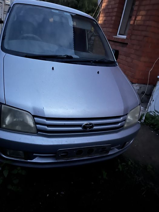 Продам тайоту ноах