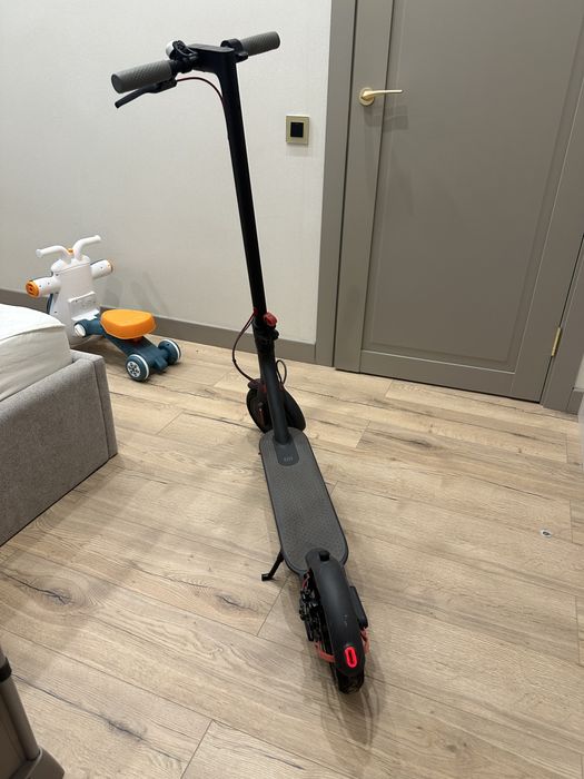Mi scooter Xiaomi Электросамкат
