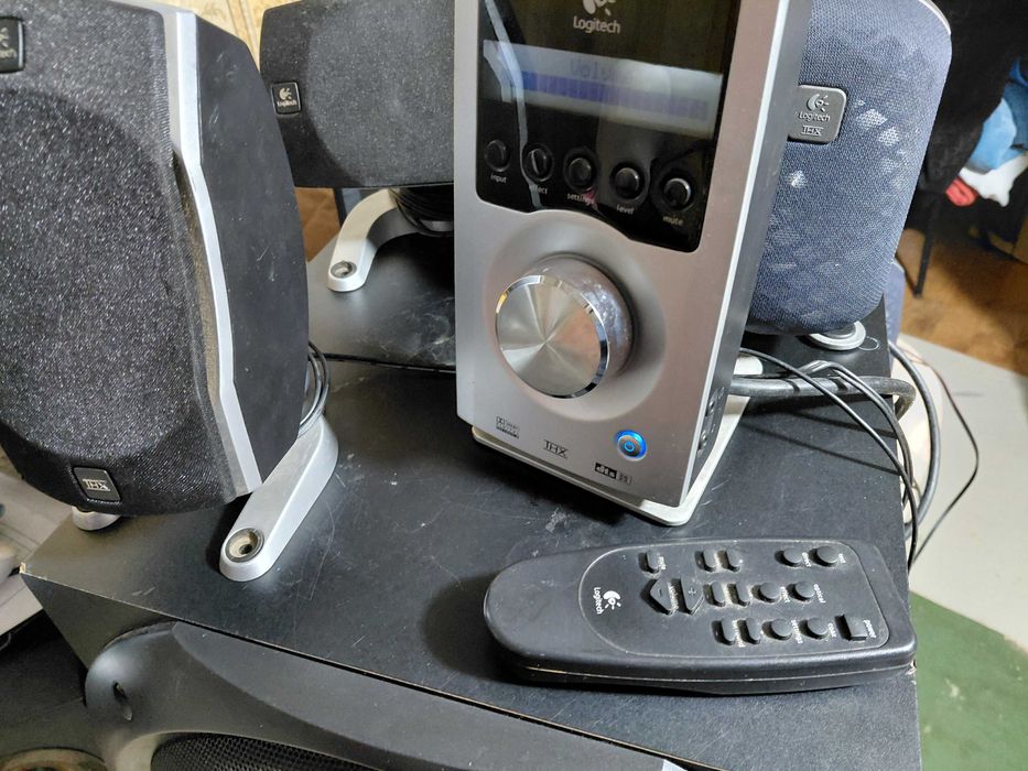 Продавам logitech z5500 внос холандия