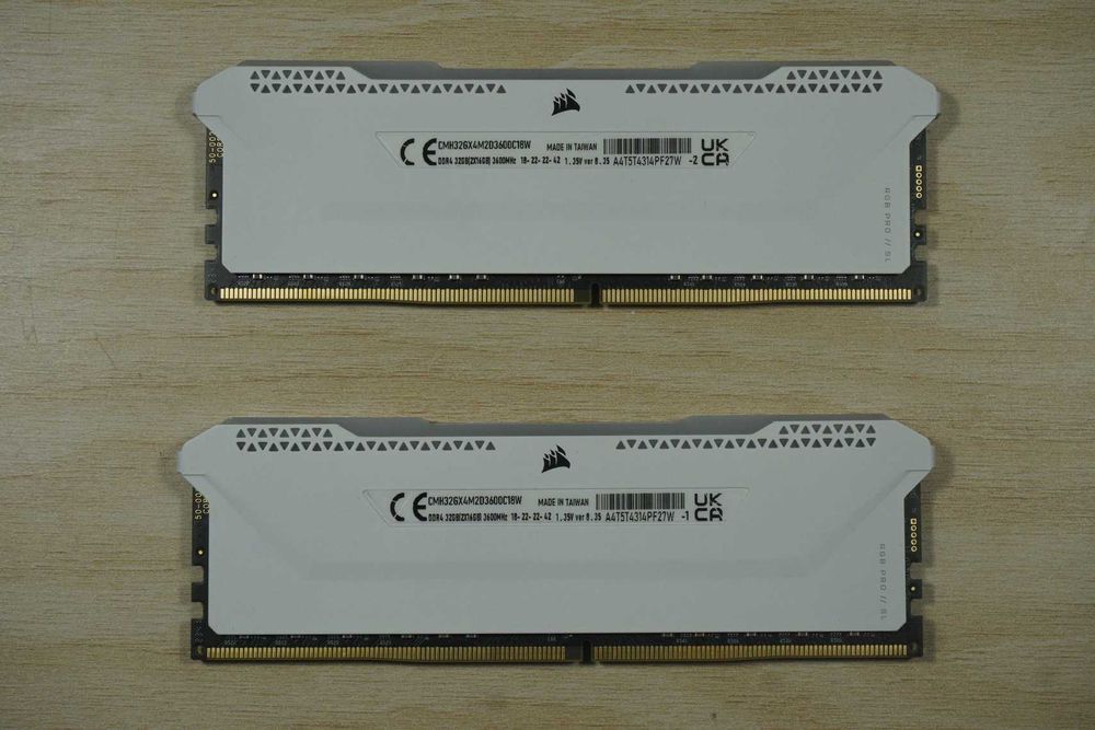 32GB (2x16) RAM DDR4 3600 CL18 Corsair Vengeance RGB White рам памет