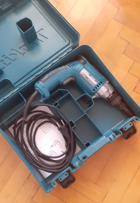 НОВ винтоверт Makita FS2700 + куфар