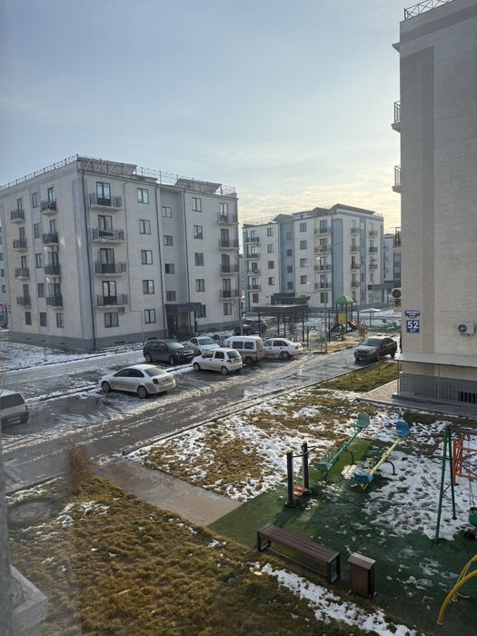 Урганч сити 3 хонали 74 кв квартира сотилади