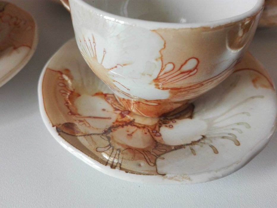 Малка чинийка с Чарлз и Даяна. и порцеланов сервиз за кафе.