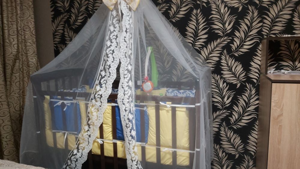 Продам детскую кроватку