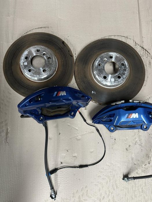 Bmw G20/G21 М пакет апарати и дискове.