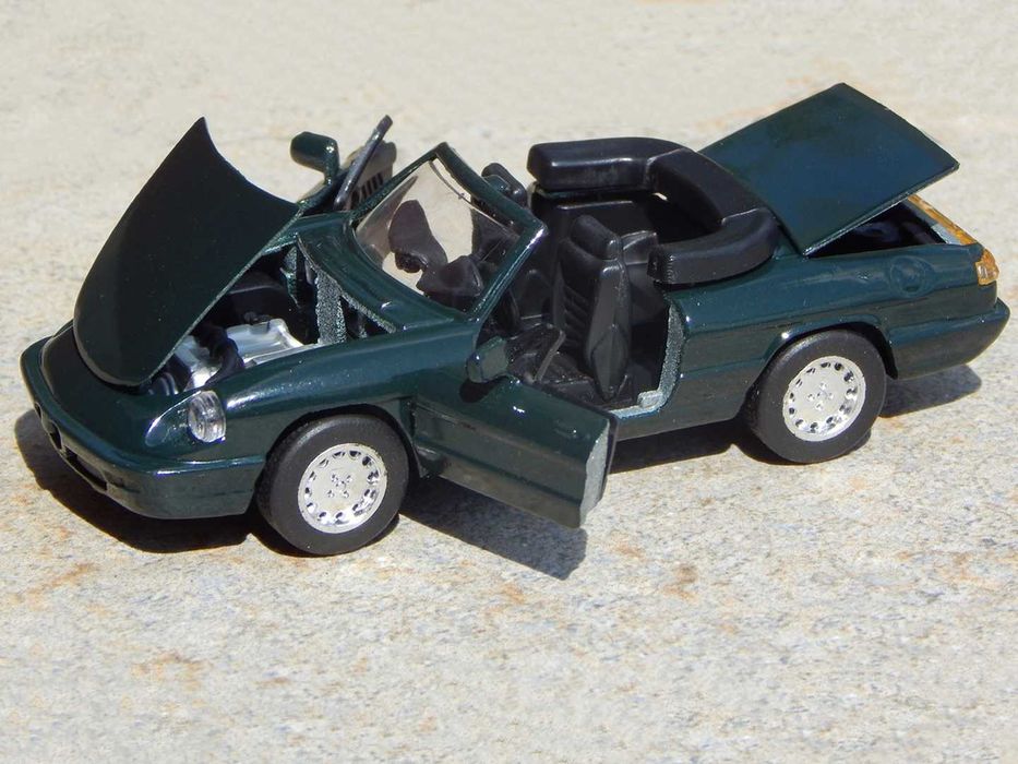 Macheta Alfa Romeo Spider 2.0 Mk 4 1:43 fab ARS Italia