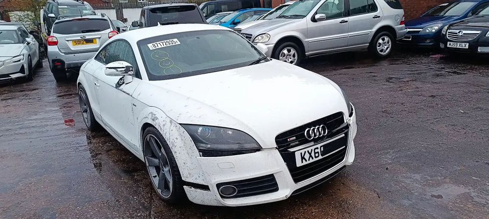 Dezmembrari / Dezmembrez Volkswagen AUDI TT (8J3) 2.0 TDI CFGB cutie viteze manuala cod culoare LY9C