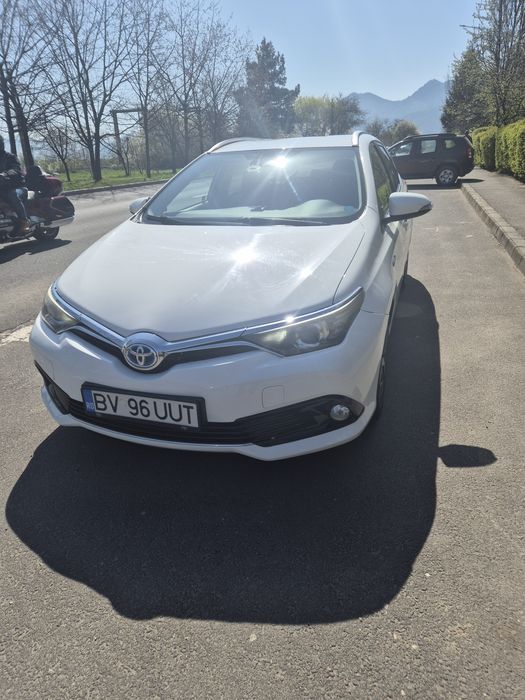 Toyota Auris Hybrid 2017 Automat | GPL | Baterie schimbată | 650 km / plin