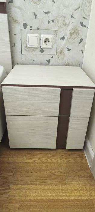 Кровать с тумбой