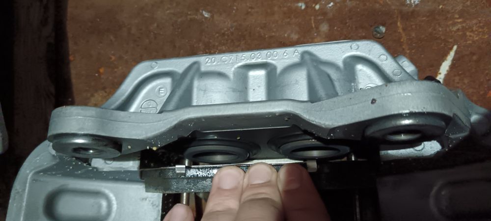 Спирачни апарати с 4 бутала брембо BREMBO audi Ауди Q5 SQ5