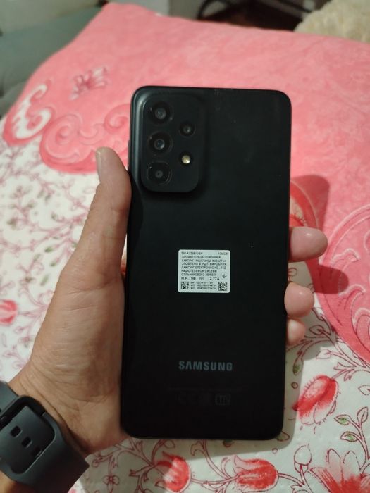 Самсунг А 33 телефон