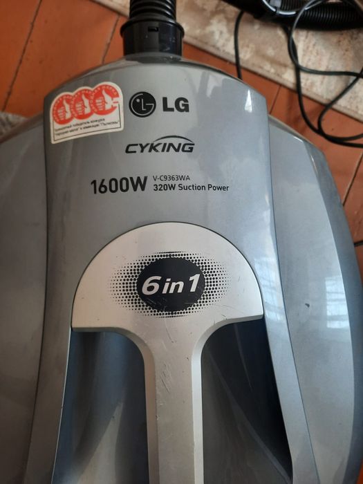 Продам моющий пылесос