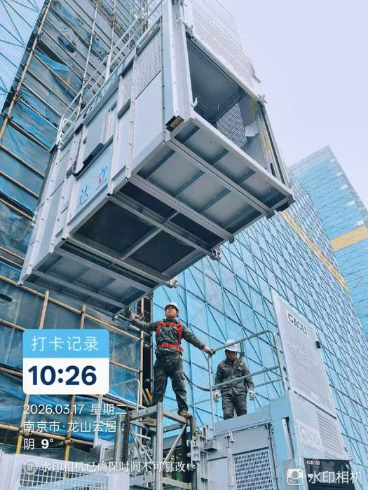 Продажа ггрузового лифта 2 тонны НОВЫЙ.