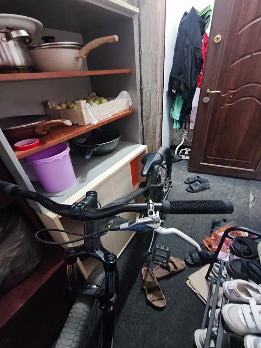 Продам велосипед Cannondale, цена 200тысечь торг