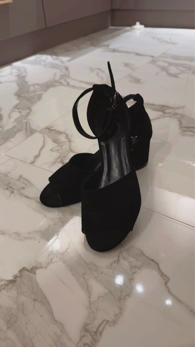 Босоножки черные женские 36