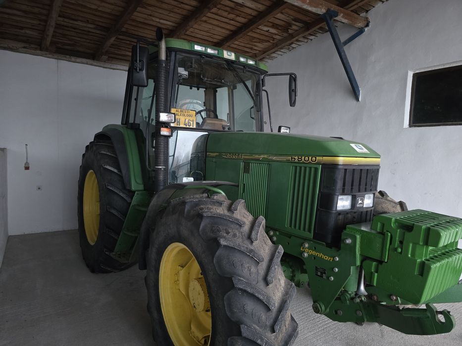 Tractor  John Deere 6800