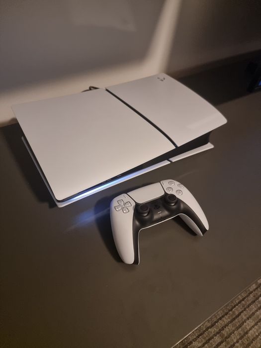 Playstation 5 slim digital in garantie pana in 11/2028