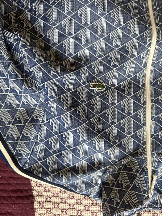 Кофта lacoste в хорошем состояние