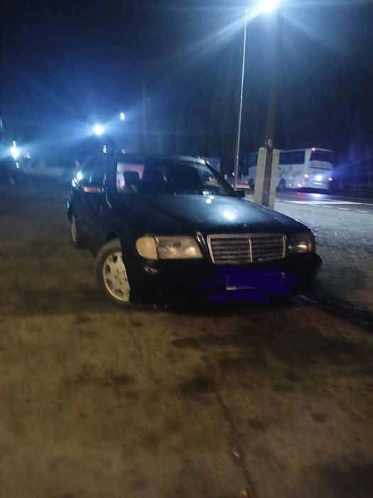 Мерседес с200 202