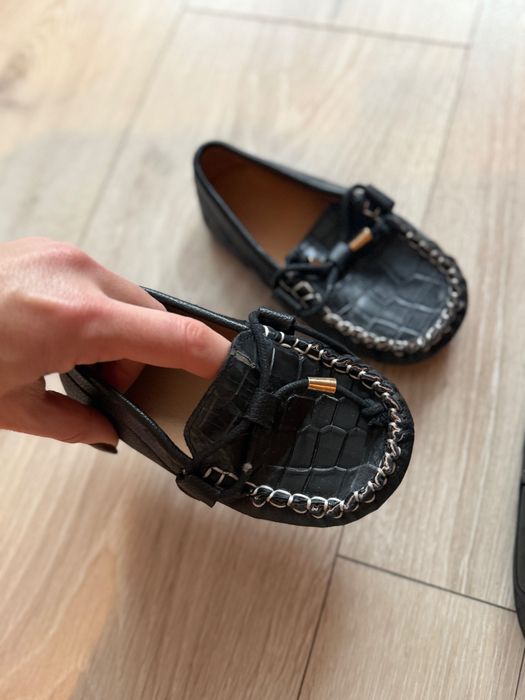 Детски обувки и чехли Armani, Nike и бебешки мокасини