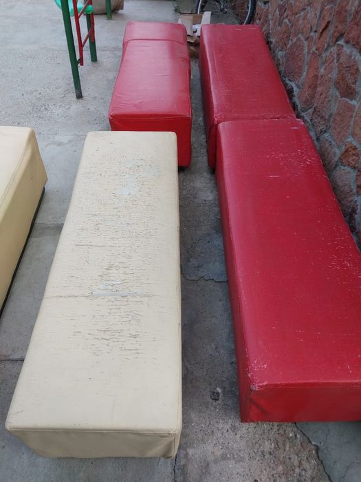 Продам пуфики...