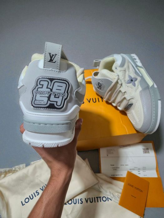 Louis Vuitton Skate white grey
