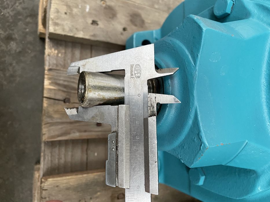 Нов цилиндричен редуктор