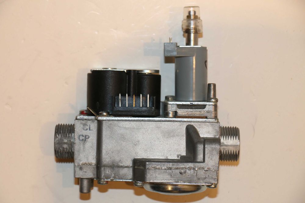 Vana de gaz Honeywell VK4105M 5090 4 Motan Start Bt cu bobina gri
